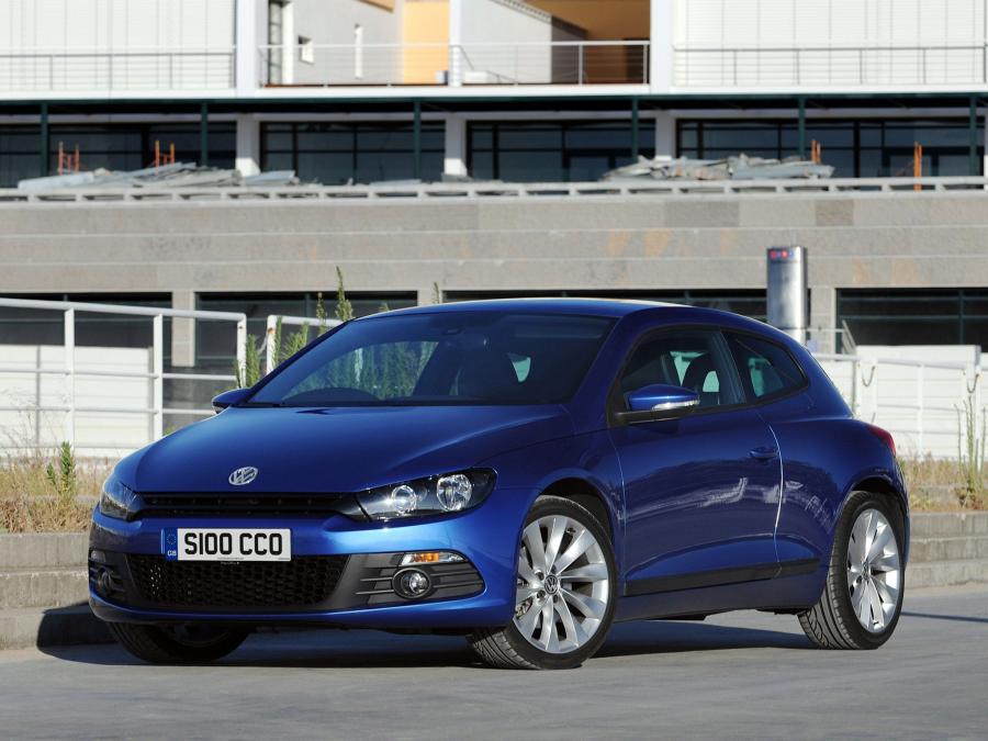 Volkswagen Scirocco 2008 года  (UK) (фото 15 из 28)